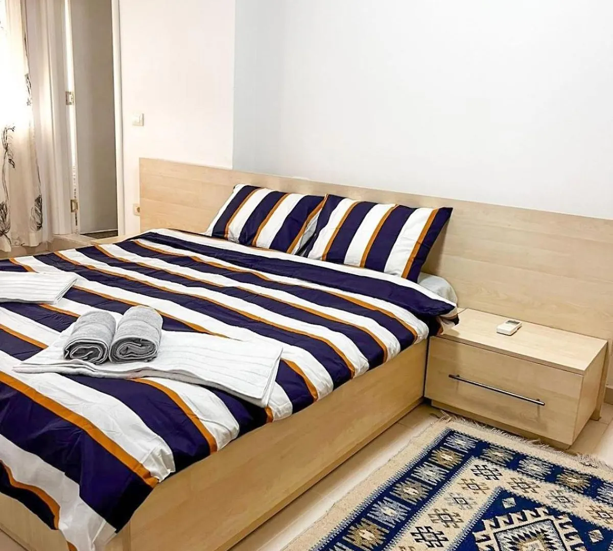 Cozy Apartment At City Lake Tirana 0*,  Albania