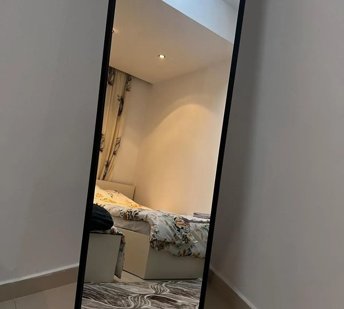 Cozy Apartment At City Lake Tirana
